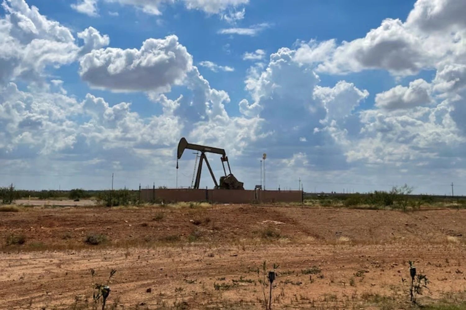 Цены на нефть резко выросли, поскольку Иран угрожает ударами по энергетике Персидского залива