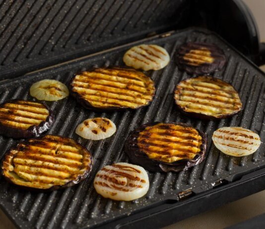 Стоит ли покупать аэрогриль — плюсы, минусы и нюансы выбора