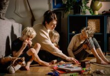 Льготы многодетным семьям в 2026 году – что предусмотрено законом и как их оформить