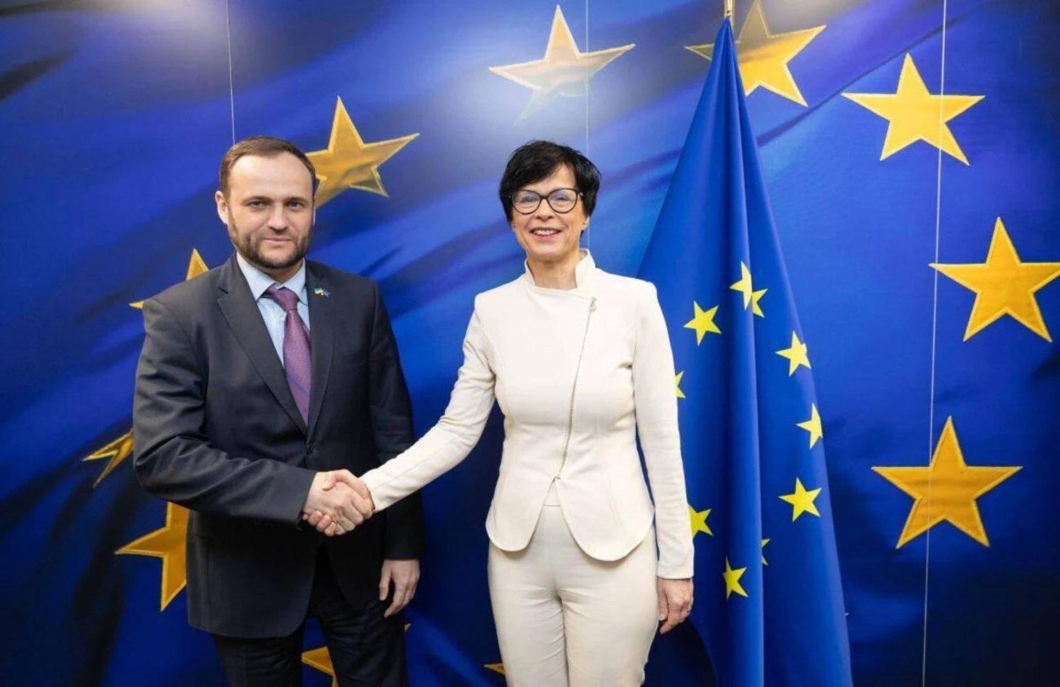 Вступ Украины в ЕС и защита энергетики – детали встречи Алексея Кулебы с Мартой Кос