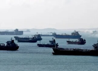 Канада ввела санкции против еще 100 судов, входящих в "теневой флот" рф