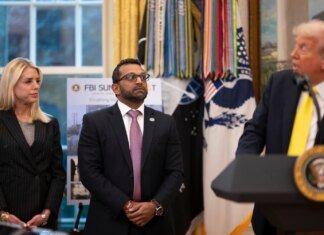 Связанные с Ираном хакеры взломали почту директора ФБР