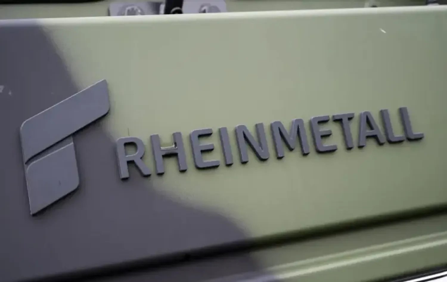 Это как играть с "Лего" — глава Rheinmetall высмеял украинские технологии