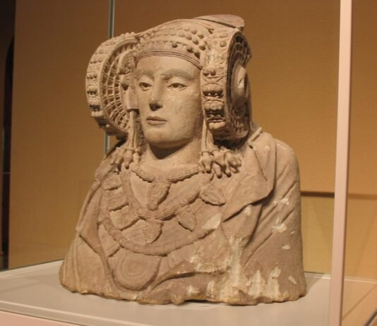 Таинственная Дама из Эльче: секреты древней скульптуры из Испании до сих пор не раскрыли