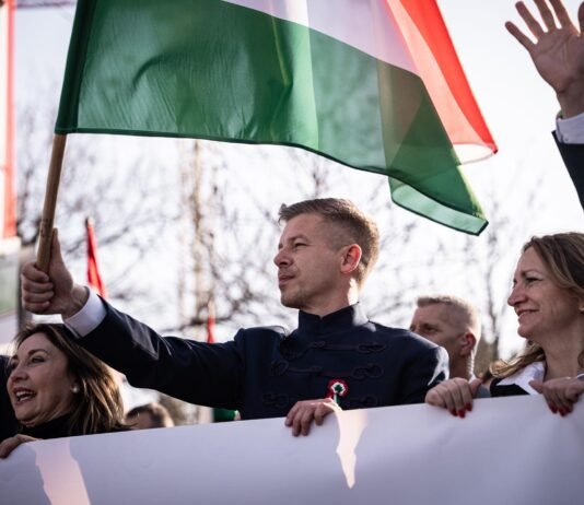 Петер Мадьяр предупредил венгров об угрозе выхода из Евросоюза: «Необратимый шаг»