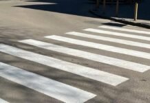 В Одессе коммунальщики приступили к работе по восстановлению дорожной инфраструктуры, — ФОТО