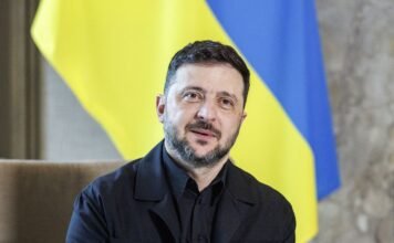 «Возможно, Орбан — маг»: Зеленский потроллил премьера Венгрии и ответил на условия Фицо