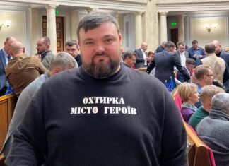 «Зарплата не соответствует расходам»: многие «слуги народа» устали и хотят сложить мандаты, — нардеп (видео)