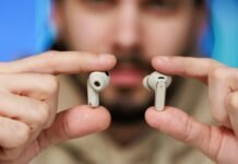 «Лучшая альтернатива AirPods»: эксперт посоветовал отличные более дешевые наушники (фото)