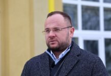 Мэра Луцка досрочно отправили в отставку