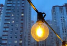 Графики отключений света на 2 марта: некоторые регионы будут с электроэнергией весь день