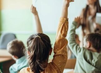 Одесщина – в первой тройке в Украине по количеству женщин – учителей и директоров школ