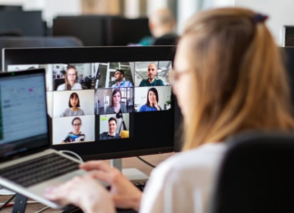 Трудовой кодекс в тупике: экономист назвала модель, которая спасёт и рынок, и работников