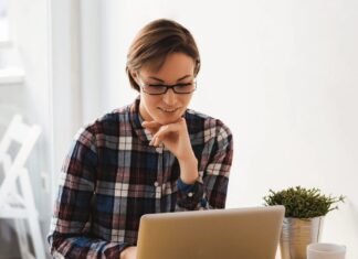 25-летняя девушка не могла найти работу 4 месяца, но все изменило одно ее действие