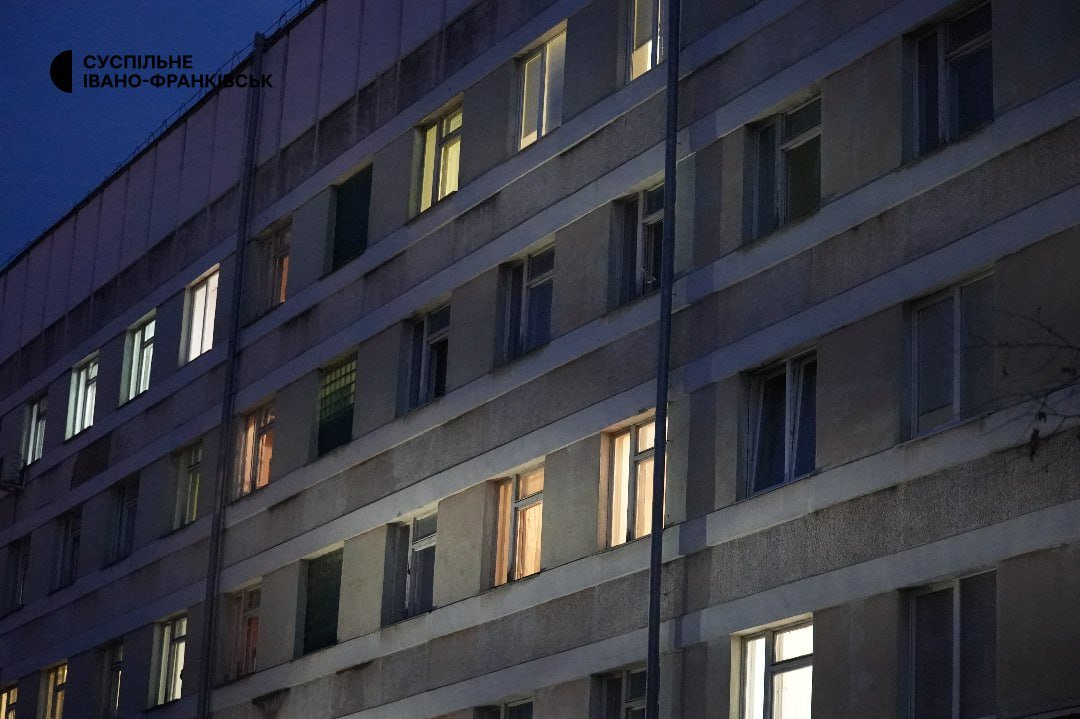 Пришел с дочкой навестить жену: погибший из-за атаки на Ивано-Франковск служил в 50 полку Нацгвардии (фото)