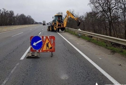 В Одесской области уже восстановлено более 150 тысяч квадратных метров дорожного покрытия