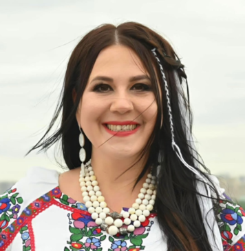 Анжелика Рудницкая — о Евровидении, скандале на «Квартале 95» и маникюре Козловского в армии