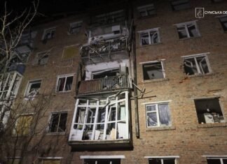 ВС РФ сбросили две управляемые авиабомбы в жилом секторе в Сумской области: есть разрушения и раненые