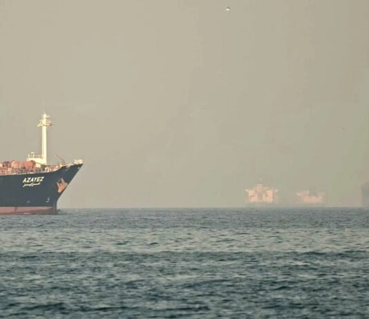 США сбросили 5000-фунтовые авиабомбы на ракетные объекты Ирана возле Ормузского пролива