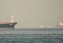 Иран готов пропускать суда через Ормузский пролив, но при одном условии: чего требует Тегеран, — CNN