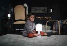 Графики отключений света на 11 марта: кто завтра будет с электричеством целый день