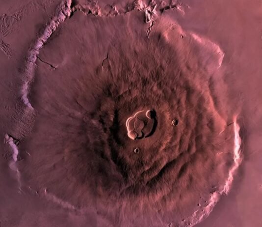 Марс вращается все быстрее и быстрее: причина аномалии скрыта в недрах Красной планеты