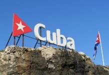 Администрация Трампа стремится устранить президента Кубы, — NYT