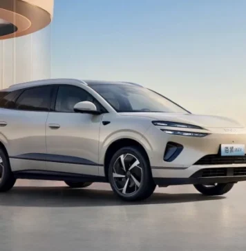 Продажи электромобилей в мире упали на 11%, в Украине — обвалились на 76%