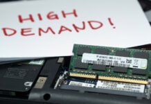 Смартфонов за $100 не будет: кризис памяти повлечет самое большое падение поставок за более чем 10 лет