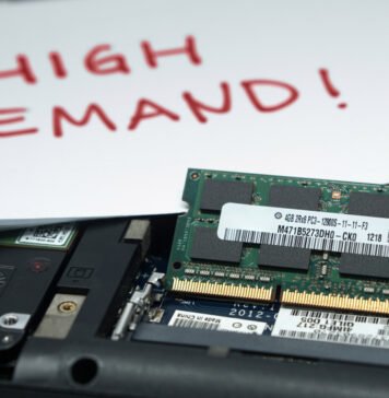 Смартфонов за $100 не будет: кризис памяти повлечет самое большое падение поставок за более чем 10 лет