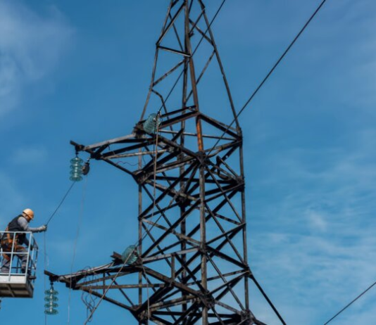 Кто виноват в блэкаутах: Попенко ответил на отмазки энергетиков о «погоде»