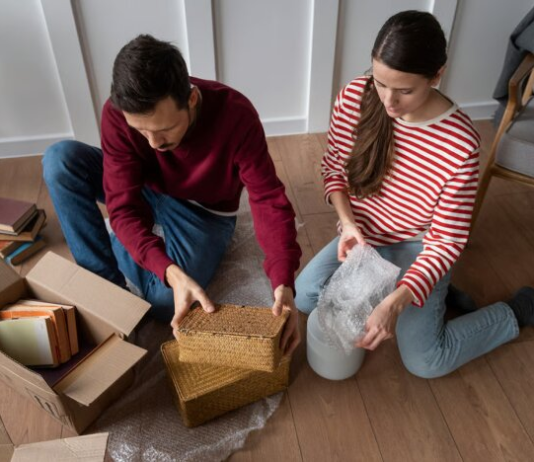 Квартиры украинцев отнимут за долги: тарифы загонят украинцев в ловушку