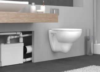 Украинцы рискуют остаться без отопления и канализации: эксперт предупредил о коллапсе