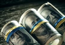 МВФ и Украина: март решит налоговые маяки и финансирование через 32 года партнерства