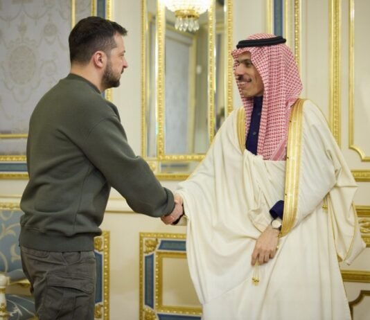 Опыт с дронами в обмен на оборонную поддержку: Украина хочет заключить соглашение о сотрудничестве с Саудовской Аравией