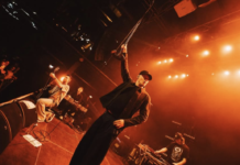 Песни «Бумбокса» исчезли из сети: вокруг группы разгорелся скандал, что произошло