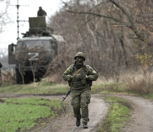На Гуляйпольском направлении россияне бросили на штурмы элитные войска: в ВСУ рассказали, что происходит