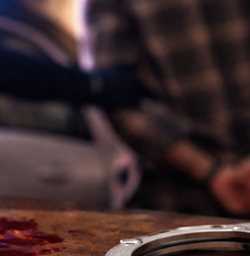 В Одесской области ревнивый мужчина зарезал жену во время застолья: детали