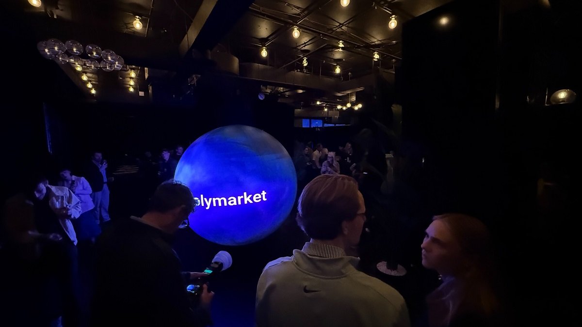 Ставки на ядерную войну и угрозы журналистам: как работает платформа Polymarket