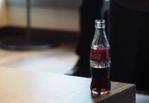 Повторить сможет каждый: пивовары превратили Coca-Cola в очень крепкое вино (видео)