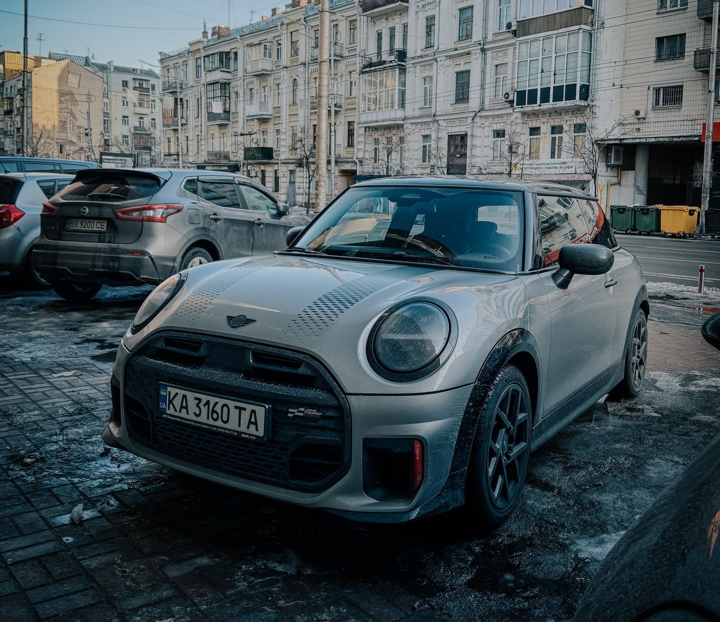 Маленькая ракета: в Киеве заметили новейший заряженный Mini за 2 миллиона (фото)