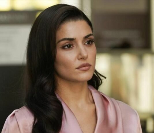 Арест звезды сериала «Постучись в мою дверь: Ханде Эрчел задержали прямо в аэропорту (фото)