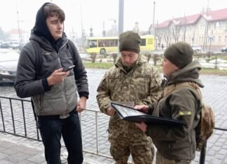 В Виннице создали мобильные группы оповещения: ОСМД и ТЦК будут вручать повестки в квартирах