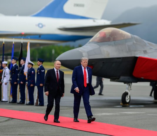 «Рискованный шаг»: Трамп не откажется от мирного соглашения с Путиным из-за идеи противодействия Китаю, — Politico