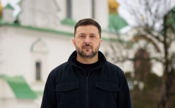 Зеленский о визите венгерской «делегации»: неизвестно, что они здесь делают