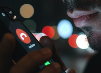 «На минутку позвонить»: в Одесской области разоблачили хитрую схему воровства