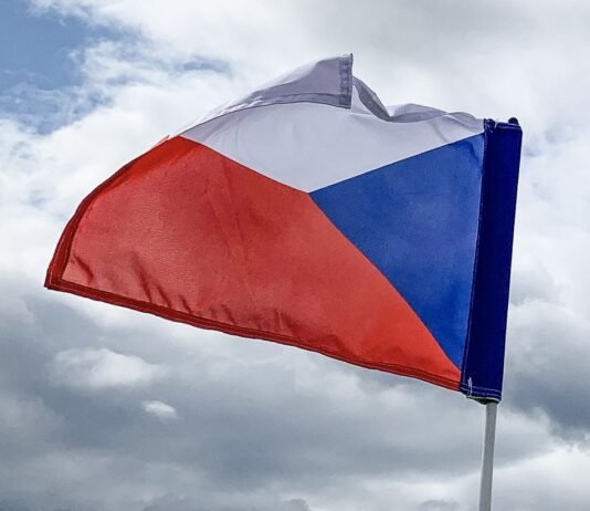 Прага отказывается от требования Трампа? Чешский парламент урезал расходы на оборону