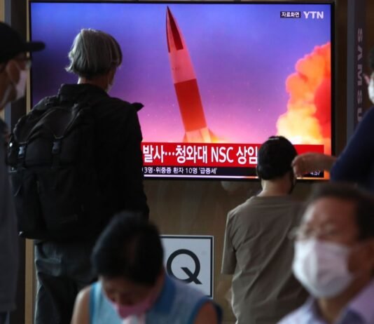 КНДР заявила об испытании двигателя для ракеты, способной достичь США