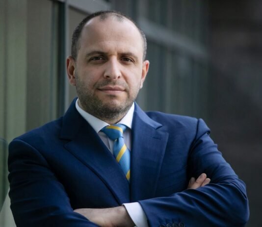 Звонят от Умерова: секретарь СНБО предупредил о мошенниках