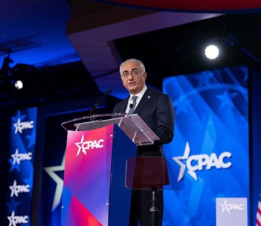 Принц Ирана в изгнании призвал США отказаться от переговоров с Тегераном